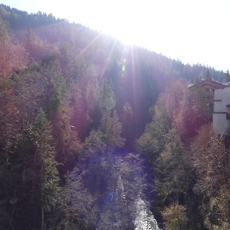 Auberge Des Eglantiers Flumet Buitenkant foto